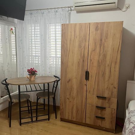 Guest House Matana Pomena Bagian luar foto